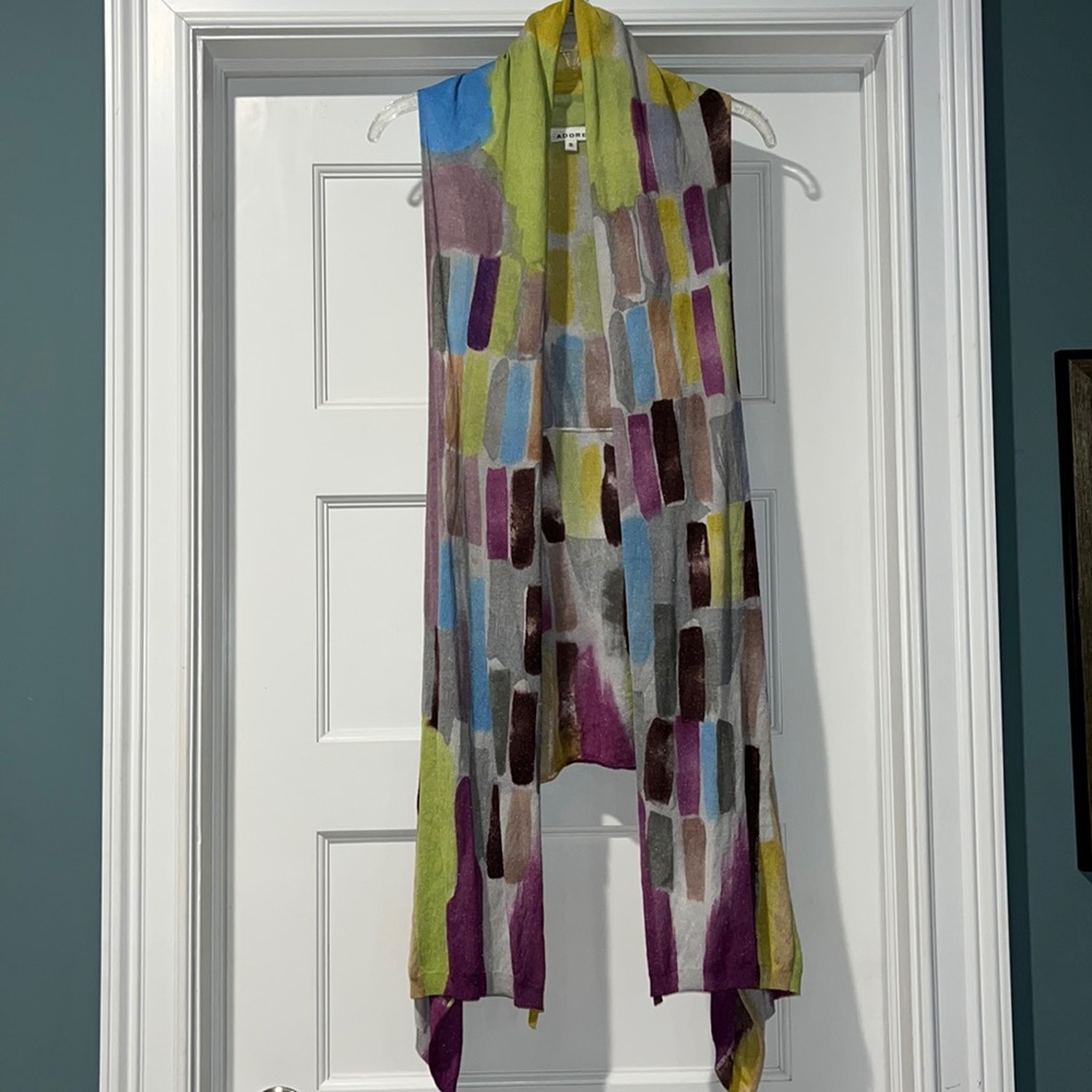 Multi-color vest, size S